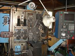 NCコイリングマシン LC-30型 NC-4軸